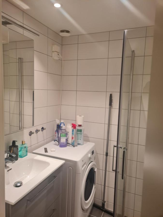 Privat Room In Shared 3 Rooms Apartment Manglerud 오슬로 외부 사진